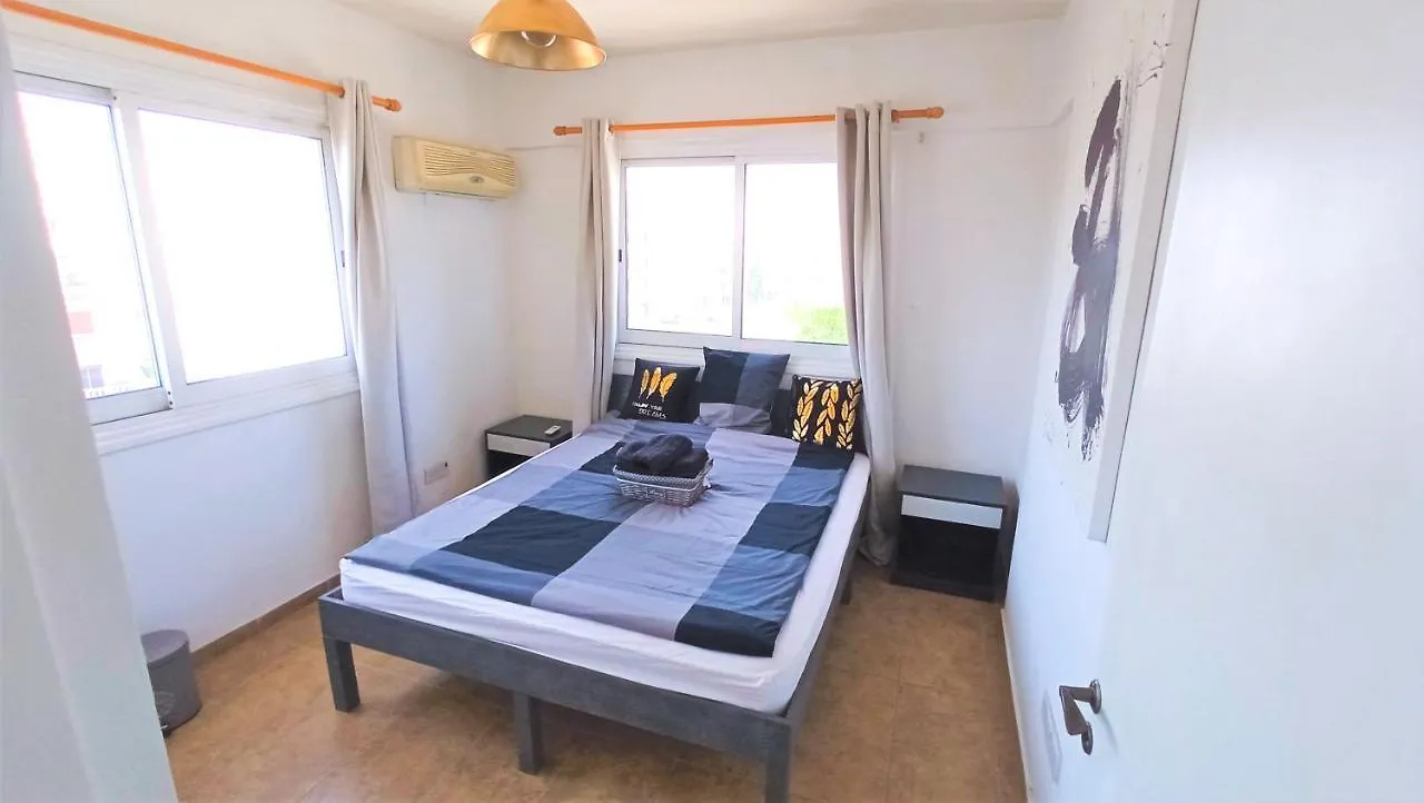 Luxury Maisonette Apartment - Ea View, Gym- 5 Min From Beach Lárnaca