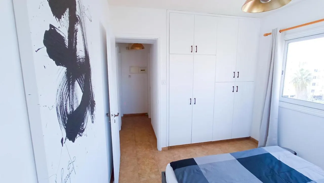 Luxury Maisonette Apartment - Ea View, Gym- 5 Min From Beach Lárnaca