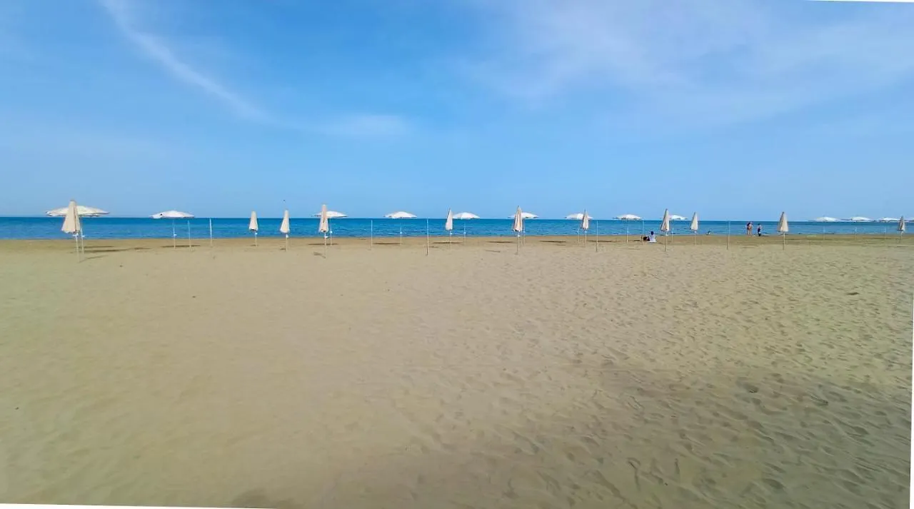 Luxury Maisonette Apartment - Ea View, Gym- 5 Min From Beach Lárnaca 0*,