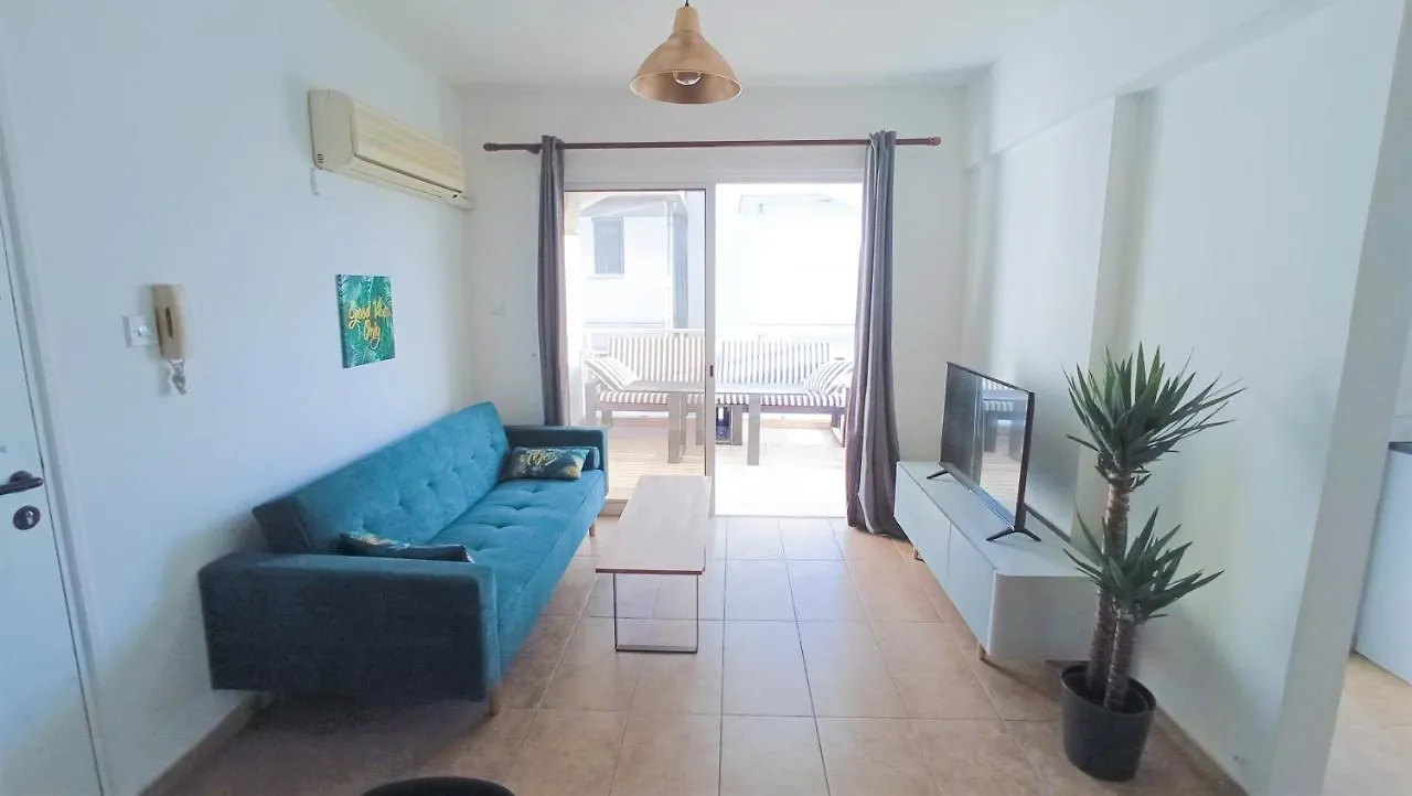 Luxury Maisonette Apartment - Ea View, Gym- 5 Min From Beach Lárnaca
