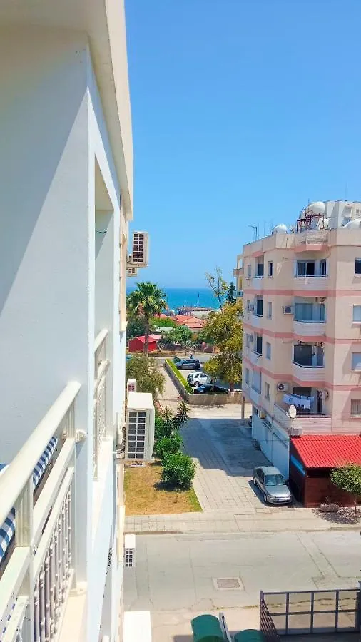 Luxury Maisonette Apartment - Ea View, Gym- 5 Min From Beach Lárnaca