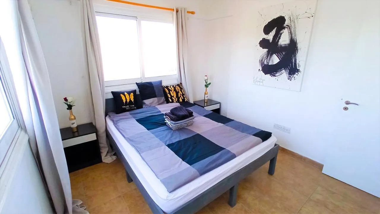 Luxury Maisonette Apartment - Ea View, Gym- 5 Min From Beach Lárnaca